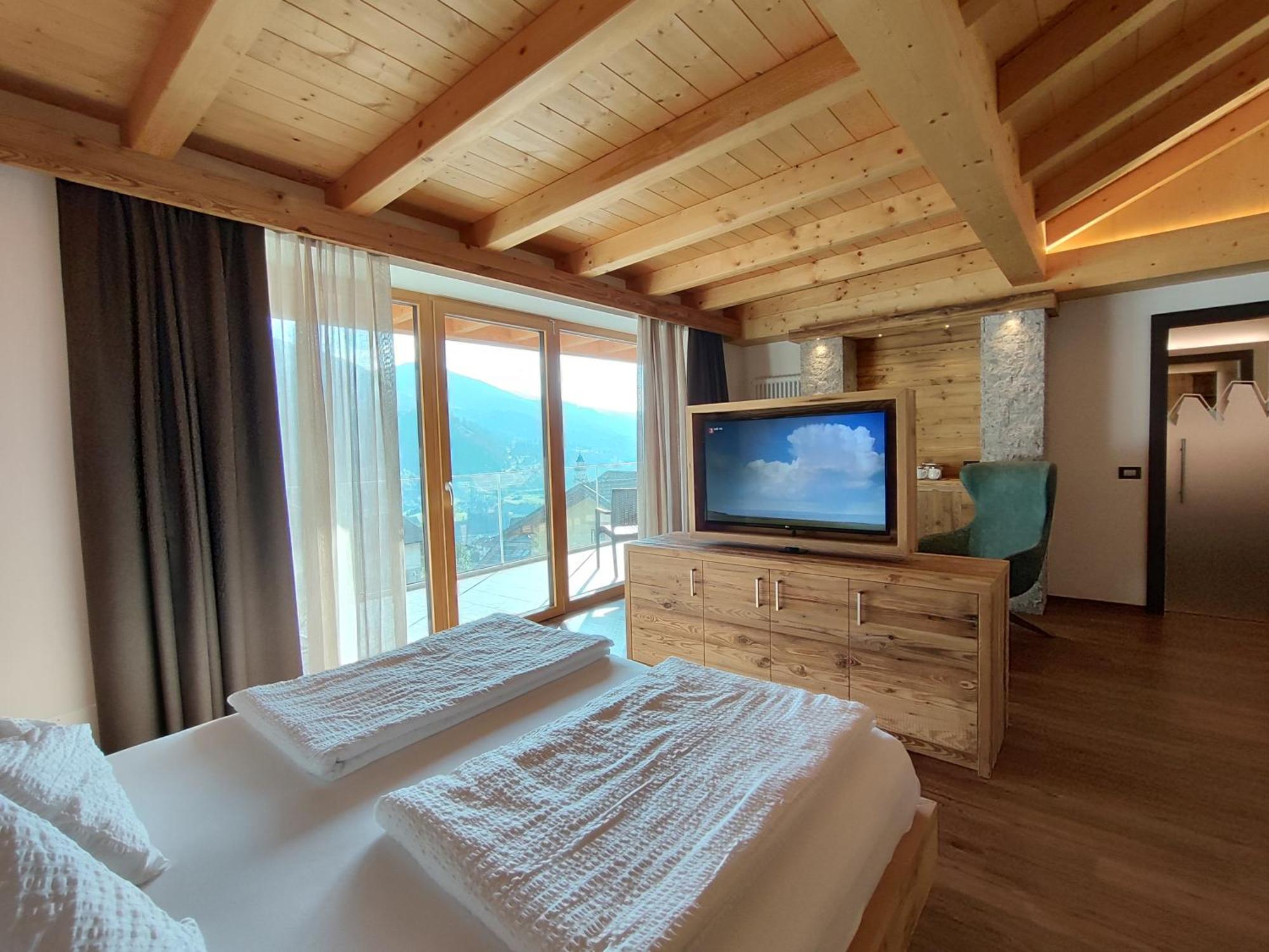 Dolomites B&B - Suites, Apartments And Spa Tesero Exterior photo